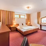 Hotel Kertess Sankt Anton am Arlberg