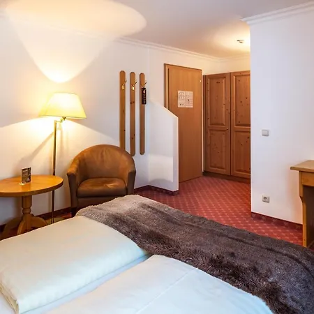 Kertess Hotel