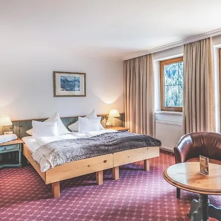 Hotel Kertess 4*