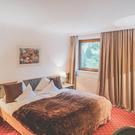 Kertess Hotel