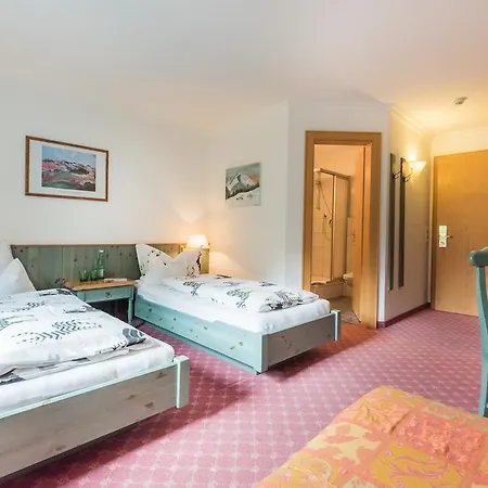 Kertess Hotel