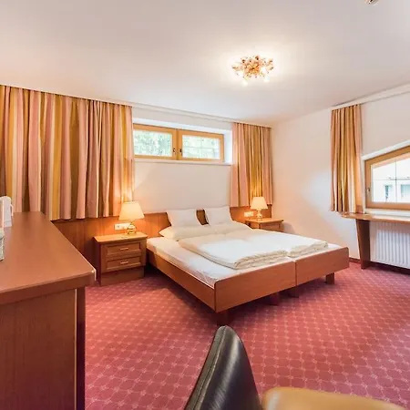 Hotel Kertess Sankt Anton am Arlberg