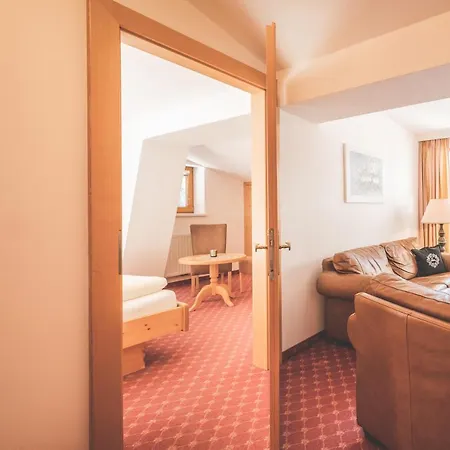 Kertess Hotel 4*