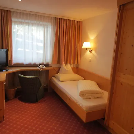 Hotel Kertess 4*