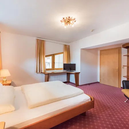 Hotel Kertess 4*