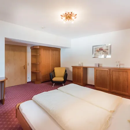 Kertess St Anton am Arlberg