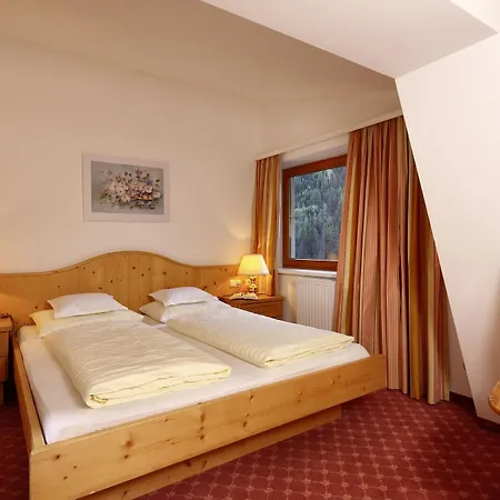 Otel Kertess Sankt Anton am Arlberg